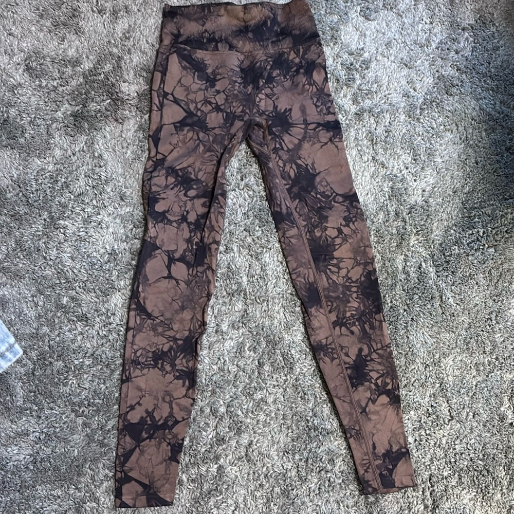 Brown tye dye leggings